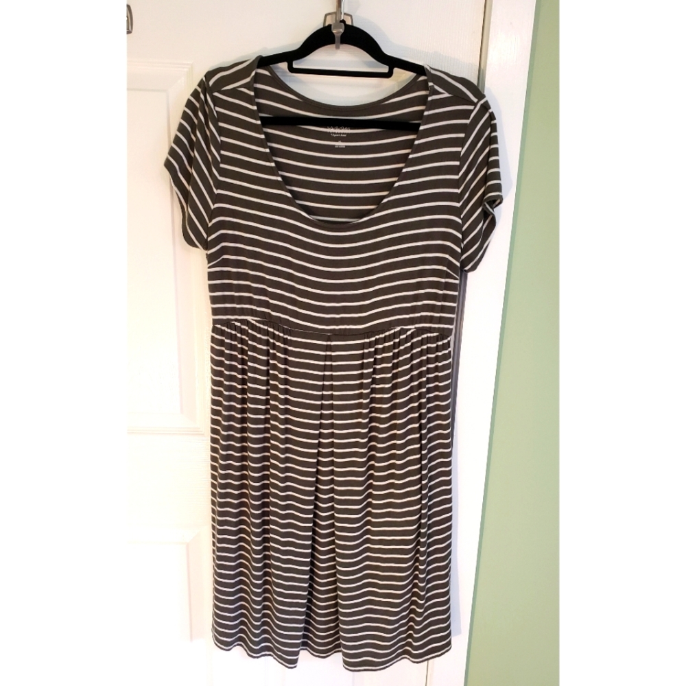 Isabel Maternity dress